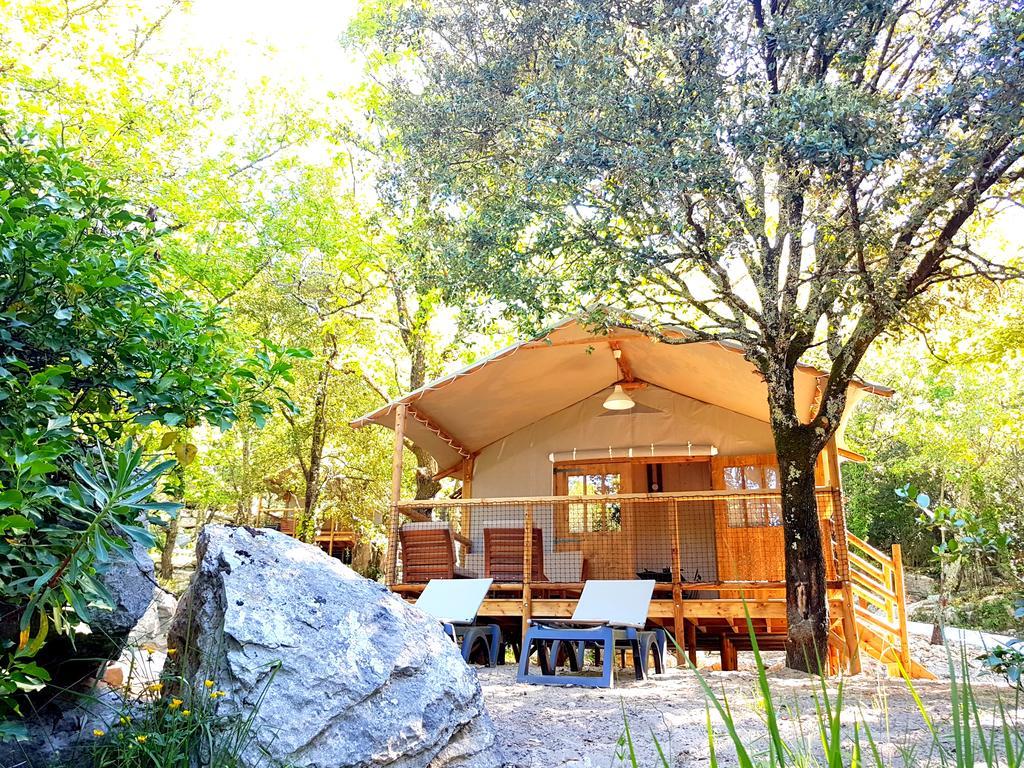 Cabanes Lodges Le Serviere Balazuc Kültér fotó